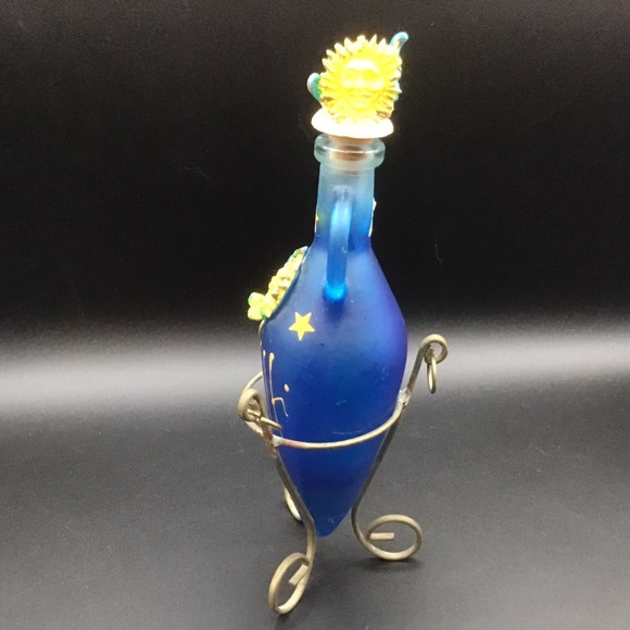 Italian Amalfi Souvenir Glass Amphora/Flask w Metal Stand and 4 Limoncello fr - Picture 15 of 16